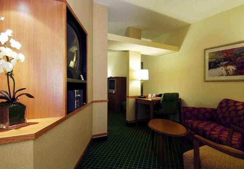 Fairfield Inn & Suites By Marriott Atlanta Stonecrest Lithonia Interior photo