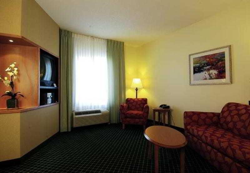 Fairfield Inn & Suites By Marriott Atlanta Stonecrest Lithonia Exterior photo